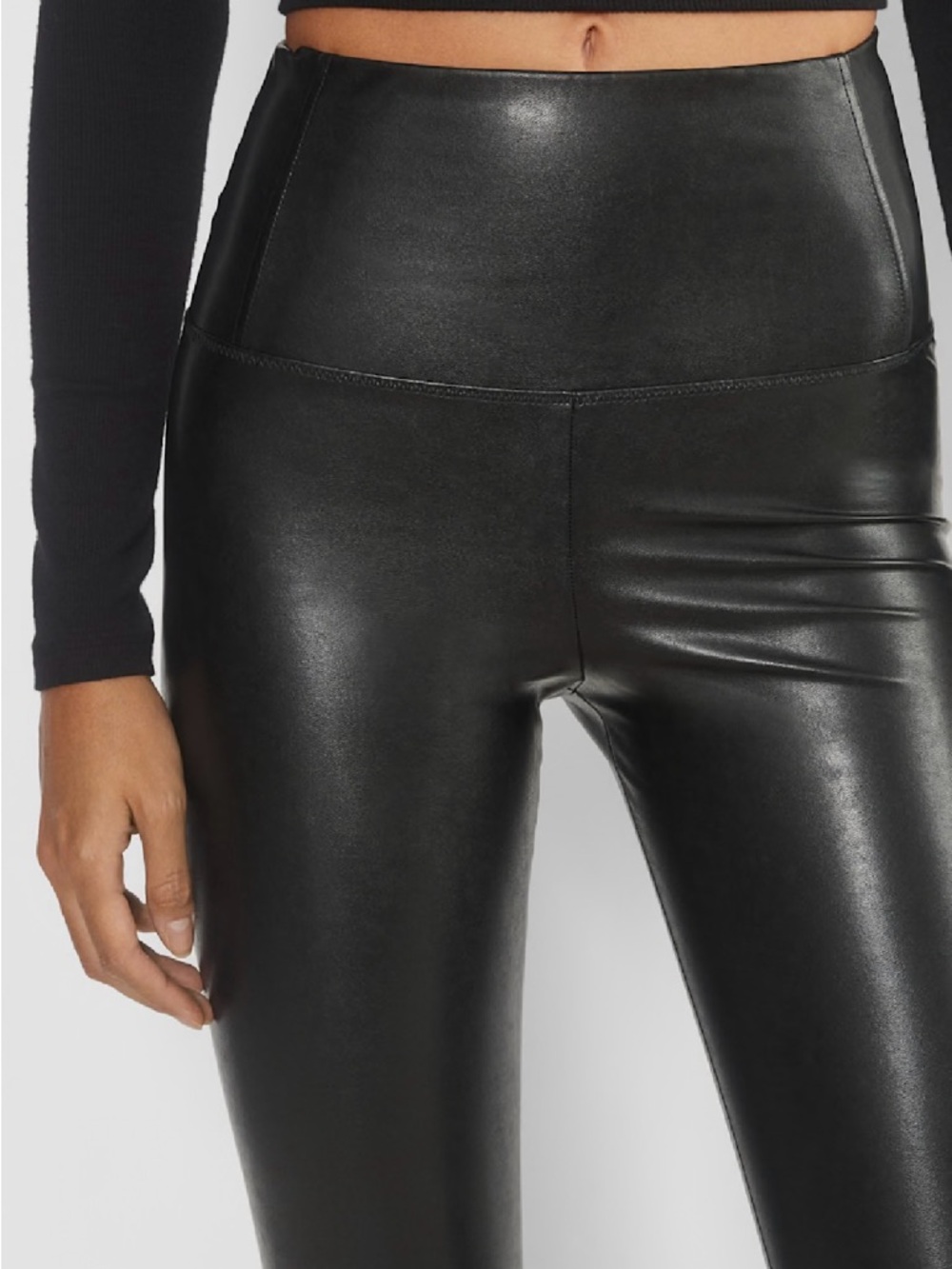 Aritzia Wilfred Daria Women's Black Faux Leather Pants SIZE M - Picture 2 of 7